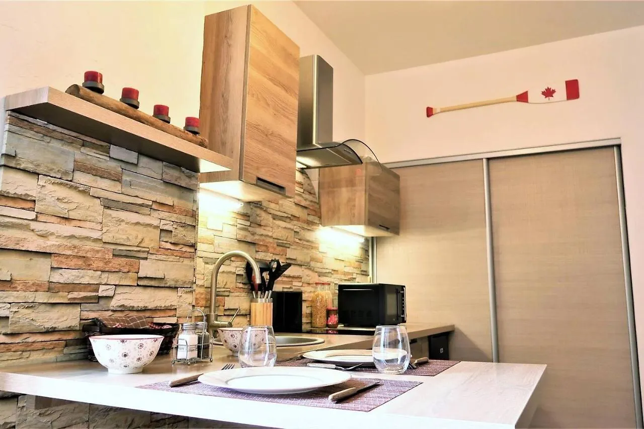 Appart'Confort - Le Lodge Saint-Brieuc 0*,  France