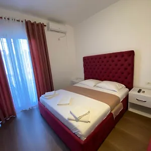 Enia's , Saranda Albanie